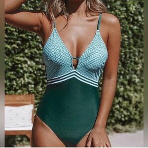 CUPSHE Peacock Green Plunging One Piece Swimsuit